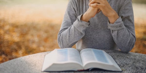 woman2withbible woman2withbible